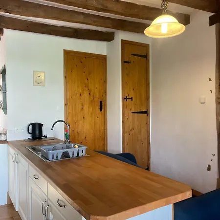 Le Refuge De Montbroux *