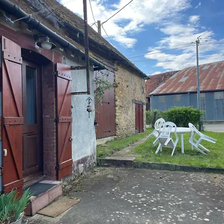 Le Refuge De Montbroux Hébergement de vacances